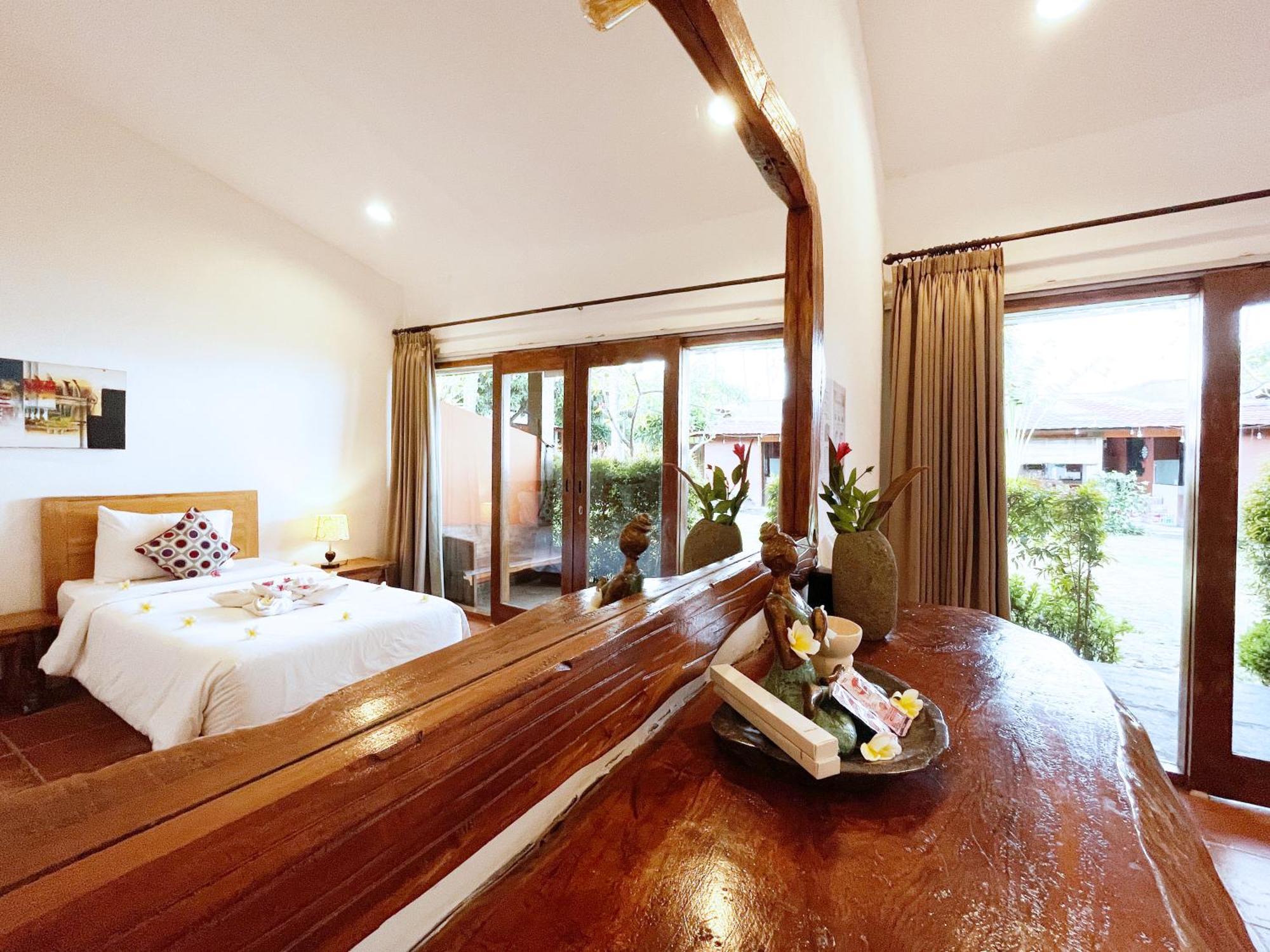 Pebble & Fins Bali Dive Resort Tulamben  Exterior photo